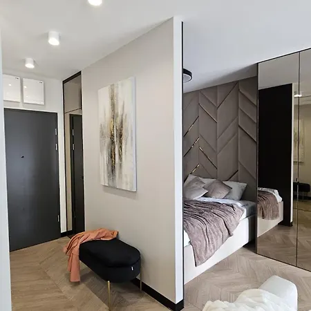 Sienkiewicza * 弗罗茨瓦夫