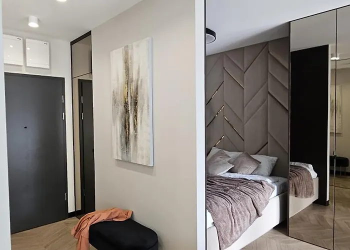 Sienkiewicza * 弗罗茨瓦夫